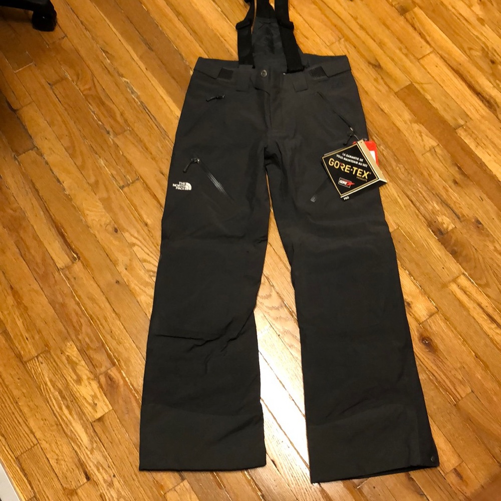 The North Face Mountain Pro Bib. Gore Tex. New!